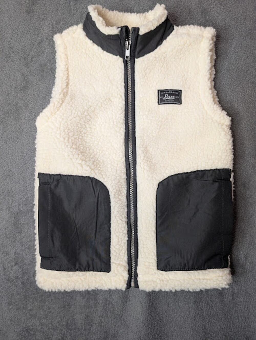 BASS & CO. Sherpa Toddler Youth Vest Whit Black Full Zip- Size 5